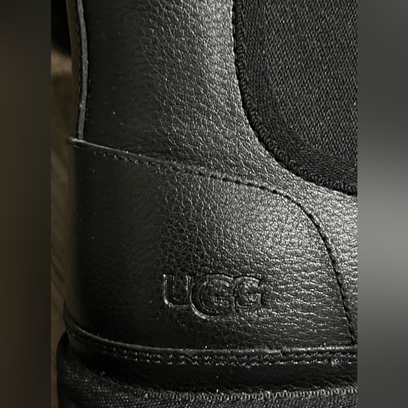 FINAL PRICE NEW~UGG  Platform Chelsea Leather Boot Black 10 Retro Chunky Shoes - Picture 7 of 8
